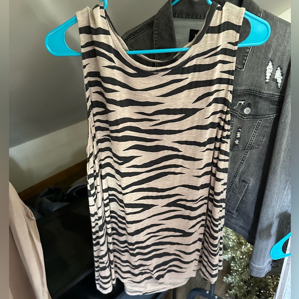 Zebra striped sleeveless